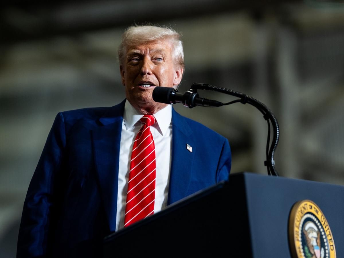 Trump Marah Rusia Singgung Pengiriman Nuklir ke Iran